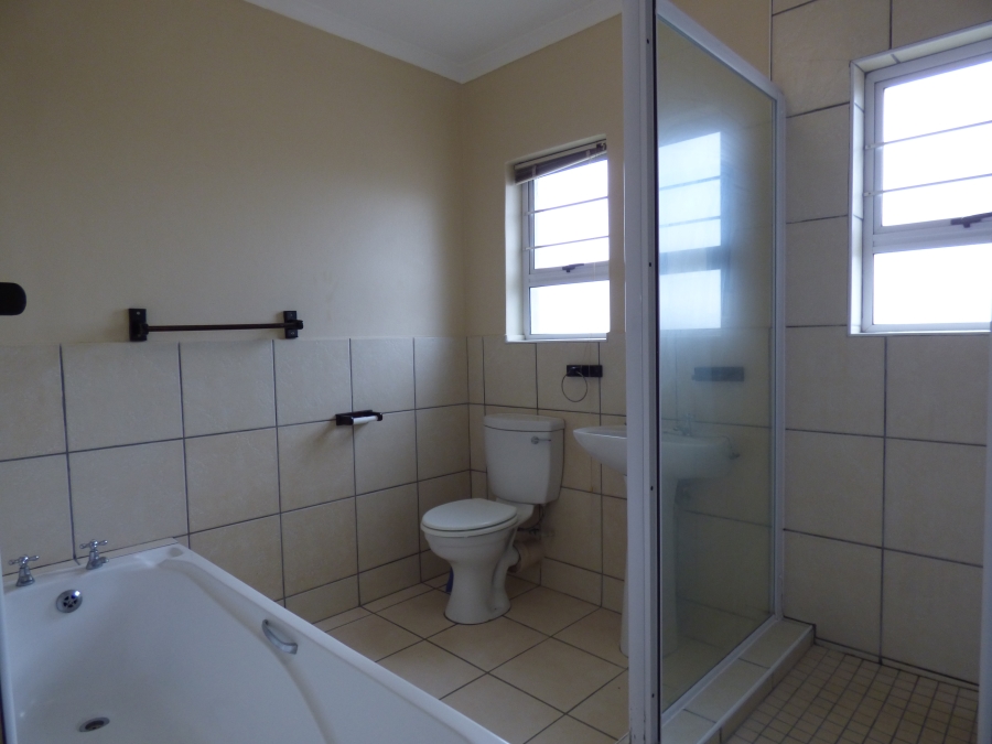 2 Bedroom Property for Sale in Emerald Heights Eastern Cape